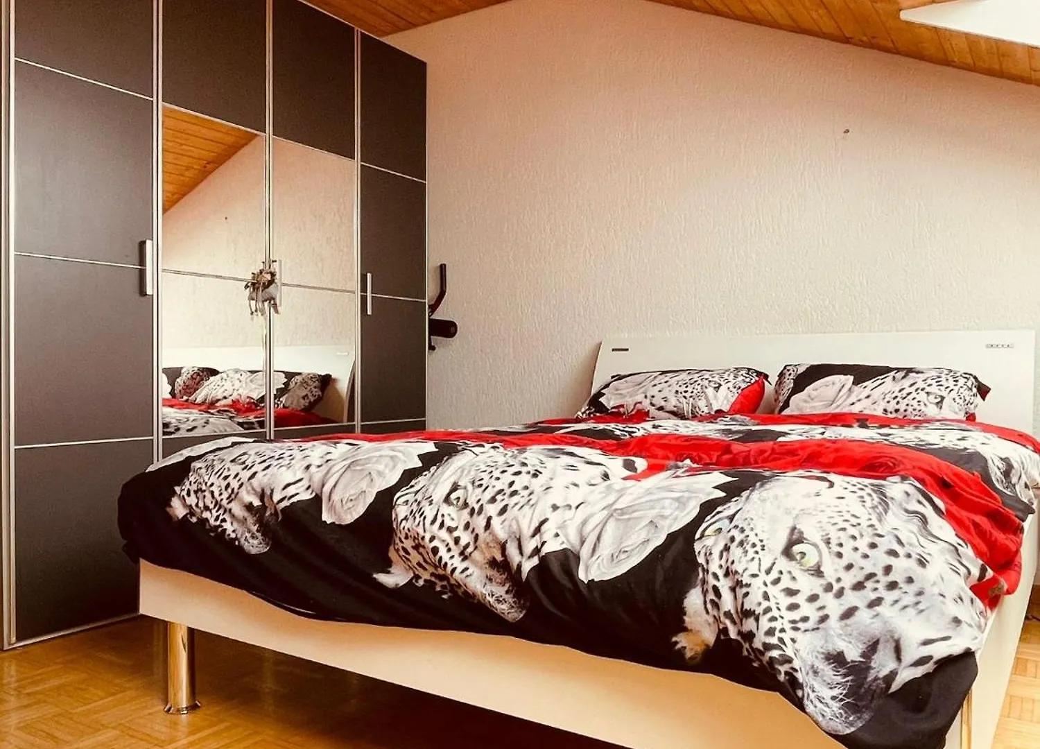 Sehr Gemuetliches Und Gepflegtes Zimmer 8 Km Von Bern-City Apartment Koniz